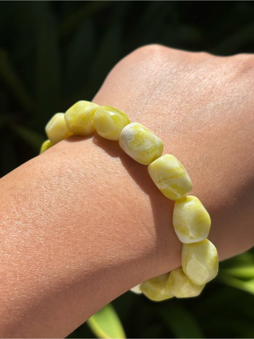 11mm Stretchable Faceted Yellow Jade Bracelet 2611 - Picture 3 of 7